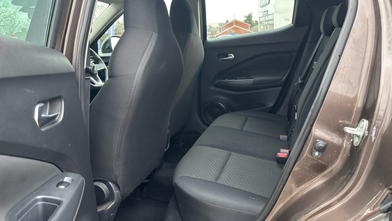 Nissan Juke 1.0 DiG-T 114 Acenta 5dr Petrol Hatchback